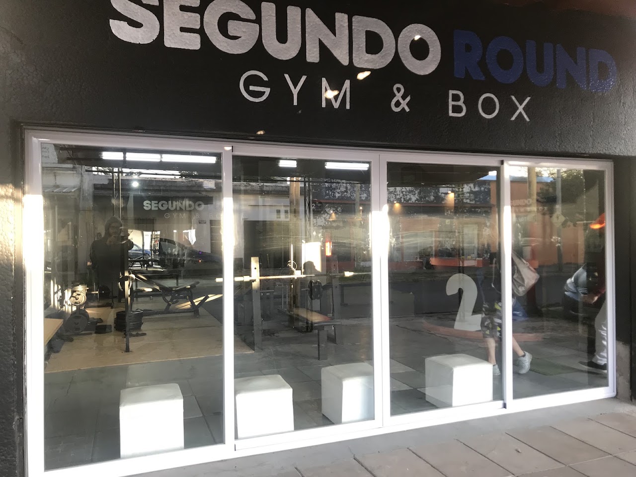 Fachada de Segundo Round GYM y BOX sobre la calle